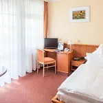 Отель Vitalhotel Weisse Elster 3*